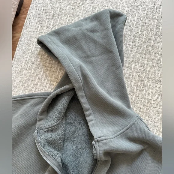 NWOT 🆕 Buffbunny Threads Plush Hoodie Frosted Sage - Picture 6 of 13